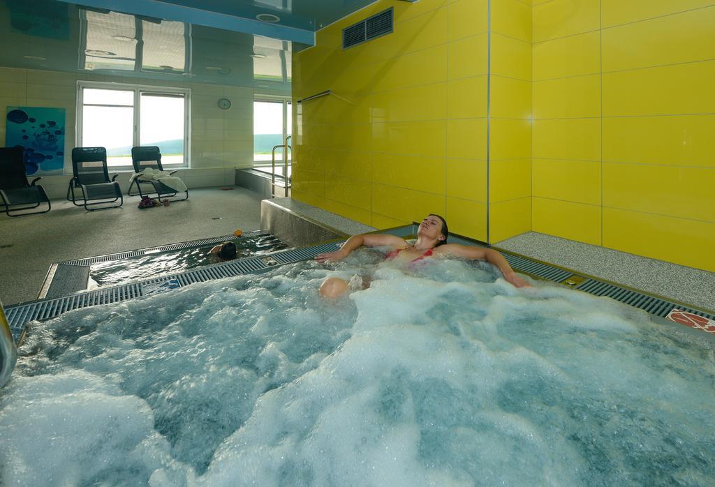 Horsky Hotel Friesovy Boudy Strážné エクステリア 写真